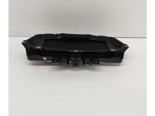 Панель приборов 5E3920770A, A3C0539630300 Skoda Octavia Mk4