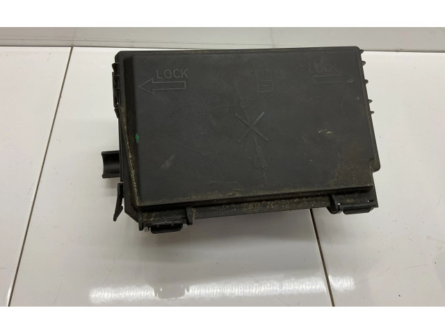 Блок предохранителей  13246937   Opel Meriva B    