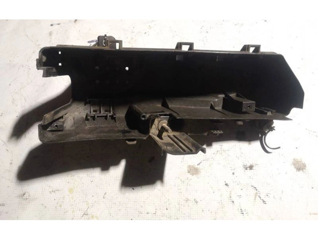 Блок предохранителей 9494210 Volvo XC90