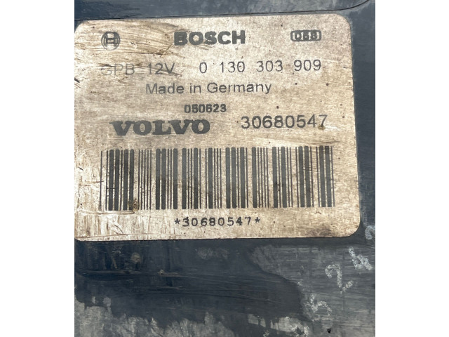 Вентилятор радиатора     0130303909, 30680547    Volvo V70 
