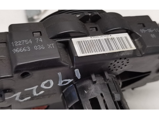 Ручка стеклоочистителей 96663036XT Citroen Berlingo