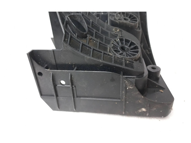 Блок предохранителей 1KO907361C   Volkswagen Caddy    