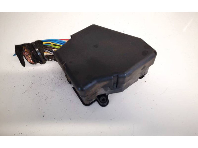 Блок предохранителей Skoda Octavia Mk1 (1U)