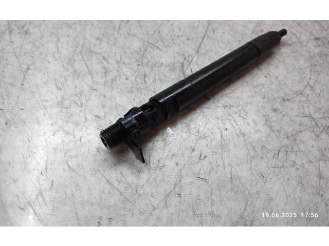 Форсунка     Peugeot 5008   