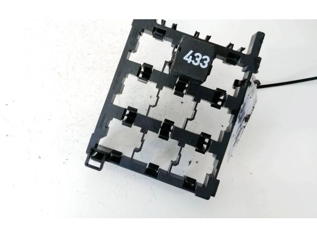 Блок предохранителей 1t1937503a, 3d0951253a Volkswagen Golf Plus