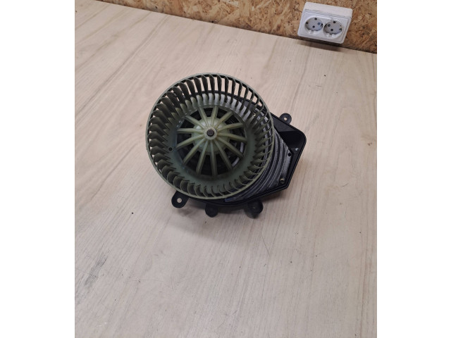 Вентилятор печки    8D1820021, 740221233F   Skoda Superb B5 (3U)