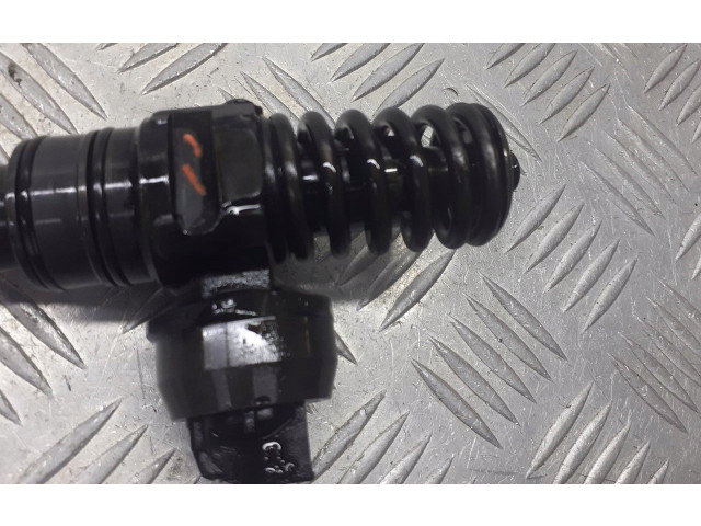 Форсунка 038130073AC Skoda Fabia Mk1 (6Y)