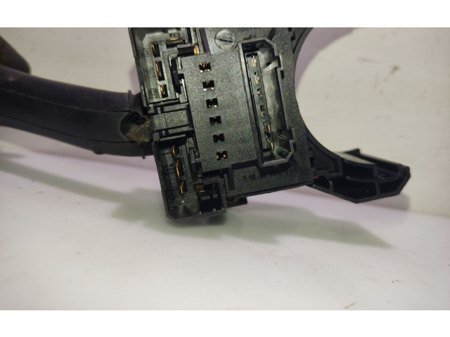 Ручка стеклоочистителей 4B0953503F Audi A3 S3 8L