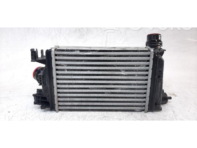 Интеркулер 144968819R Dacia Sandero