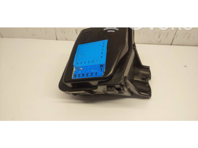 Блок предохранителей 243804185R, 243826085R Renault Clio IV