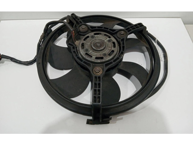 Вентилятор радиатора         Volkswagen PASSAT 