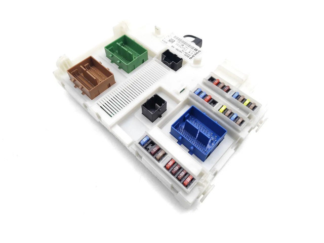 Блок предохранителей 31314867, 31314867AA   Volvo XC70    