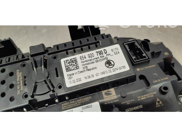 Панель приборов 654920790D   Skoda Kamiq       