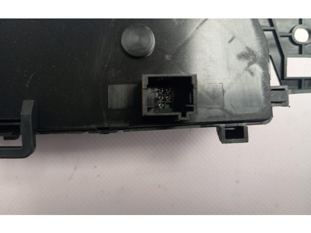 Блок управления климат-контролем 98340409ZD Opel Combo D