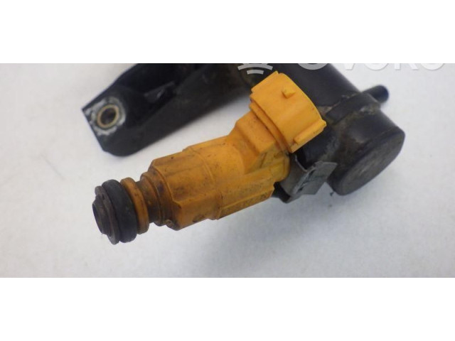 Топливная рампа 9655833580   Citroen C3  