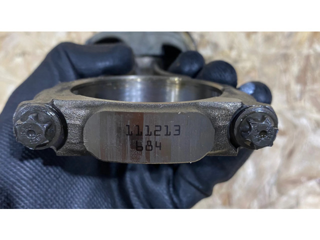 Píst 784323704, 111213684 BMW 5 F10 F11 pro benzínový motor 4.4