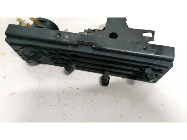 Блок управления климат-контролем    Skoda Favorit Forman (785)