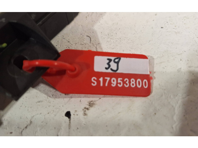 Блок управления 284B10447R Dacia Sandero