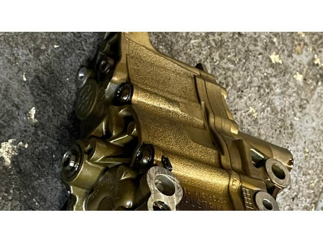 Čerpadlo oleje 7545939   BMW 3 E92 E93 3.0  