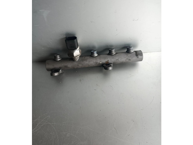 Vstřikovací lišta 059130089AB Audi A8 S8 D3 4E