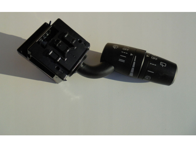 Ручка стеклоочистителей Mazda CX-3