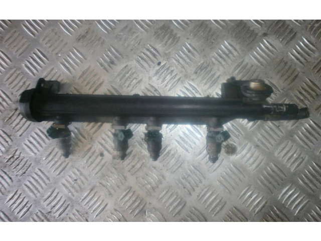 Топливная рампа 037906031aa, 037906031AA   Volkswagen Golf IV  