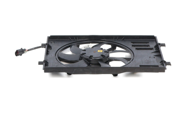 Вентилятор радиатора     5Q0121203DD, M0-4036A    Audi A3 S3 8V 