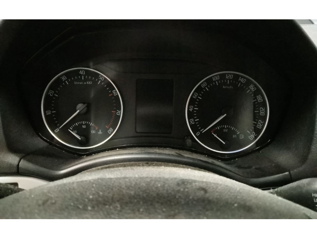 Панель приборов    Skoda Octavia Mk2 (1Z)       