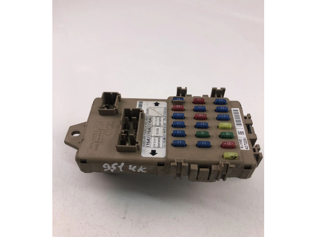 Блок монтирования реле LB100603B   Subaru Forester SG    