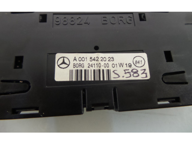 Дисплей    A0015422023, 241100001W19   Mercedes-Benz SL R230