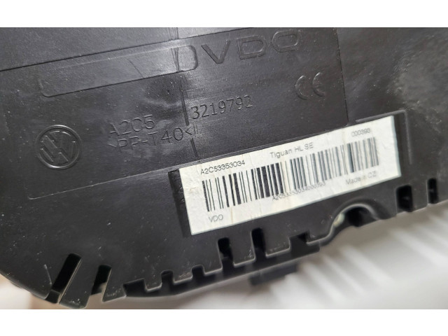 Přístrojová deska Volkswagen Tiguan 2010 3219792, A2C53353034