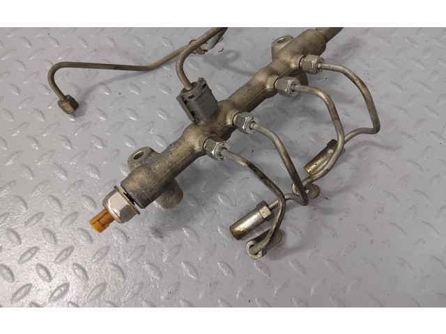 Vstřikovací lišta 175205X00A, 166805X00A Nissan Murano Z51