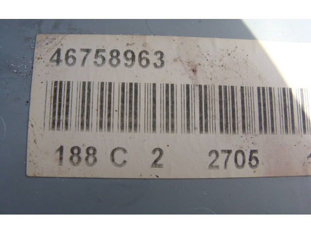 Vstřikovací lišta 46812235, 46758963   Fiat Punto (188)     