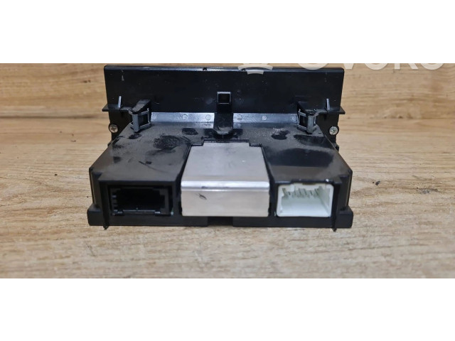 Дисплей    31268051   Volvo V50