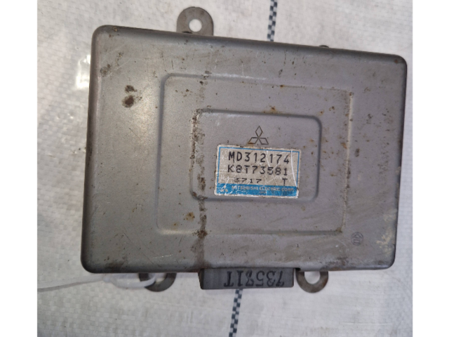 Řídící jednotka Md312174 Mitsubishi Pajero 2008