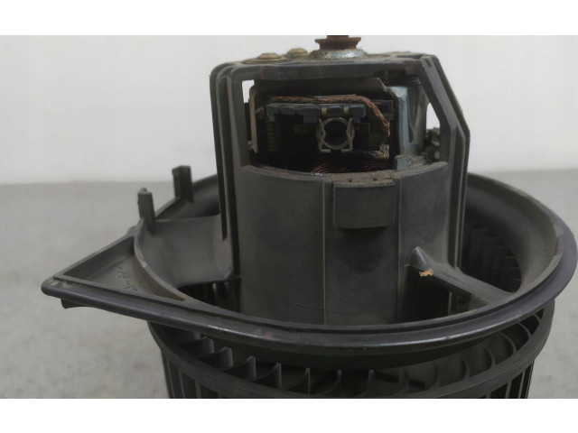 Вентилятор печки    W963968J   Saab 9-5