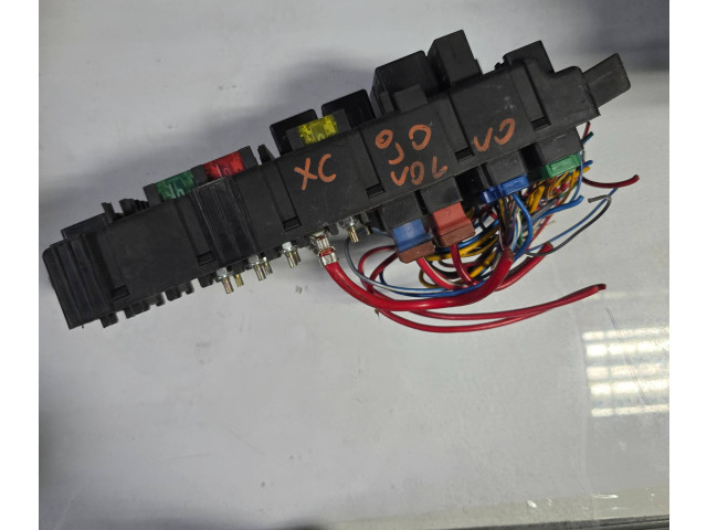 Блок предохранителей 518827001, 8678449 Volvo XC90