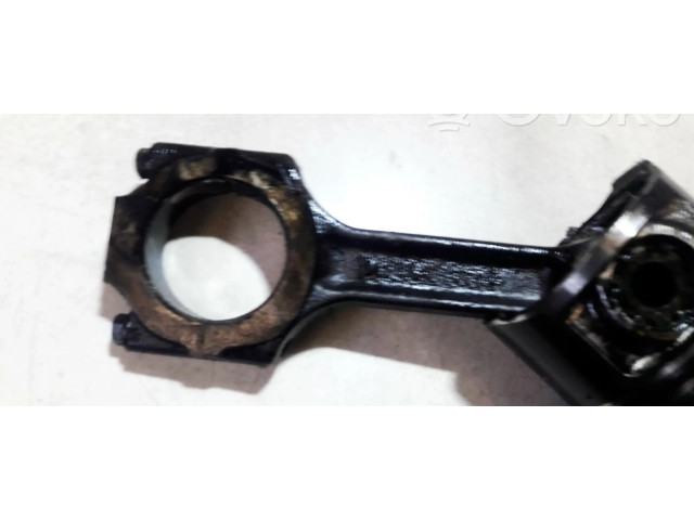  Поршень с шатуном    Alfa Romeo 156 для дизельного двигателя 2.4