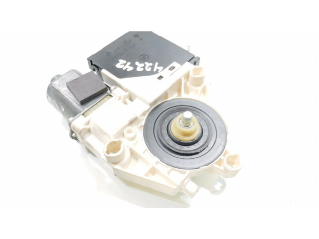 Передний двигатель механизма для подъема окон