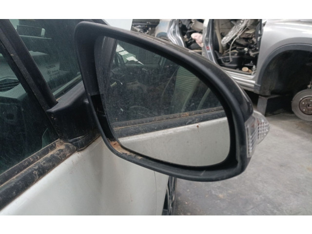 Zpětné zrcátko Toyota Yaris 2016