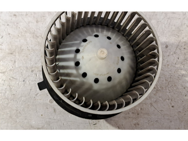 Вентилятор печки 52400177 Chevrolet Tahoe