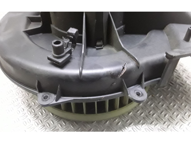 Вентилятор печки 6Q1820015 Audi A2