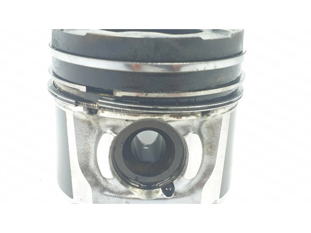Píst 1455691, 1111AA Ford Focus pro naftový motor 1.6