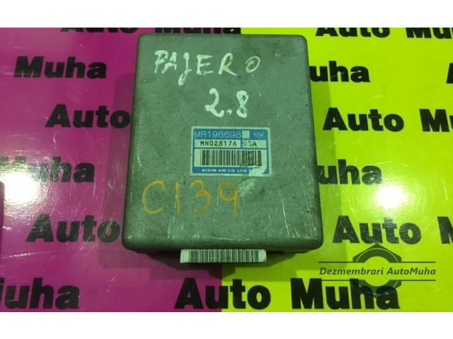 Блок комфорта MN02817695A, MR196698 Mitsubishi Pajero