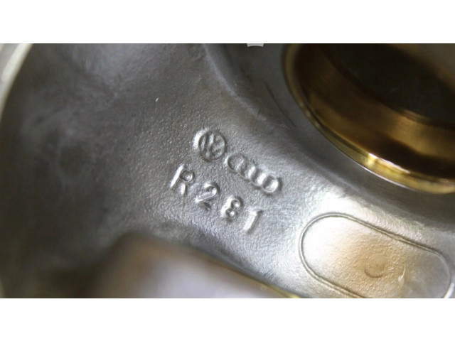 Píst Audi A4 S4 B6 8E 8H