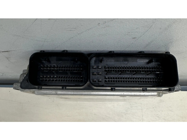 Řídící jednotka 06E906023C, 0261S05627 Volkswagen Touareg II 2011