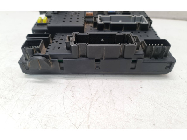 Блок предохранителей 30728512, 28017881   Volvo V70    