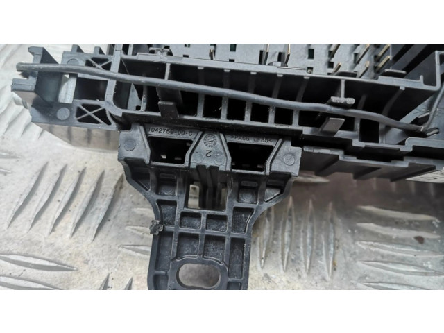 Блок предохранителей 109440500D, 35046507   Tesla Model S    