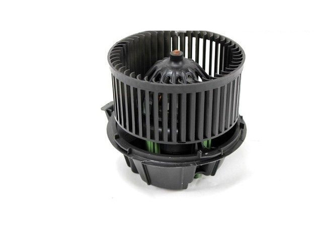 Вентилятор печки 272106020R Dacia Duster