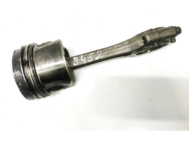 Поршень Volkswagen Golf VI